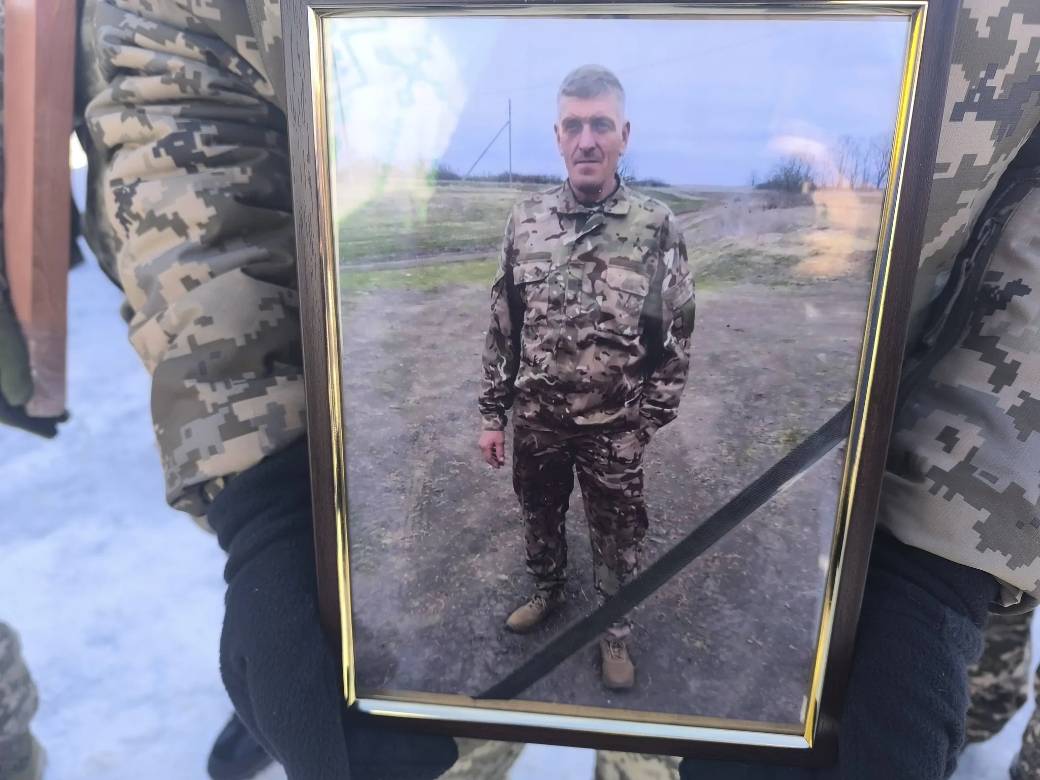 У Білицькій громаді попрощалися із захисником, який поліг на Луганщині