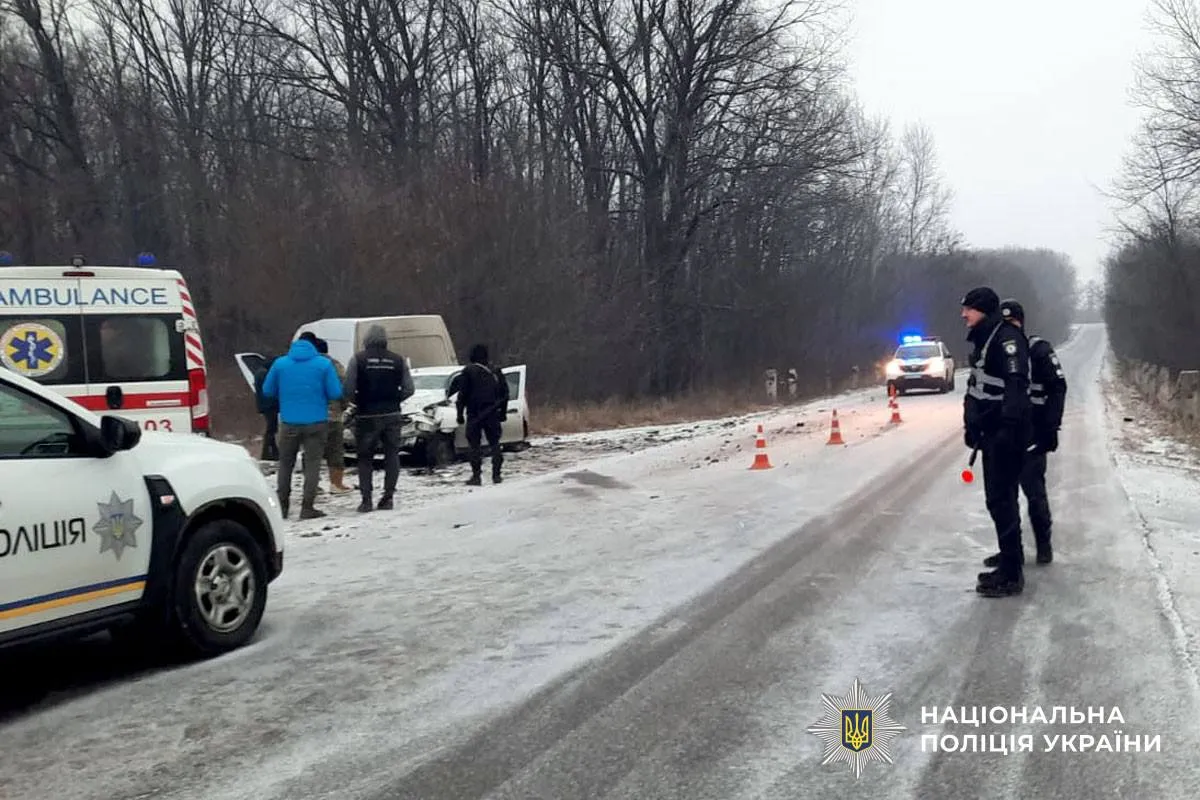 На Полтавщині сталася ДТП за участю двох Renault