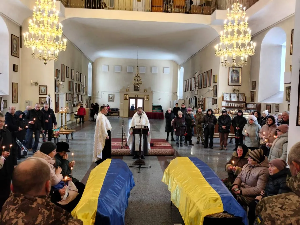 Полтава попрощалася із двома захисниками України