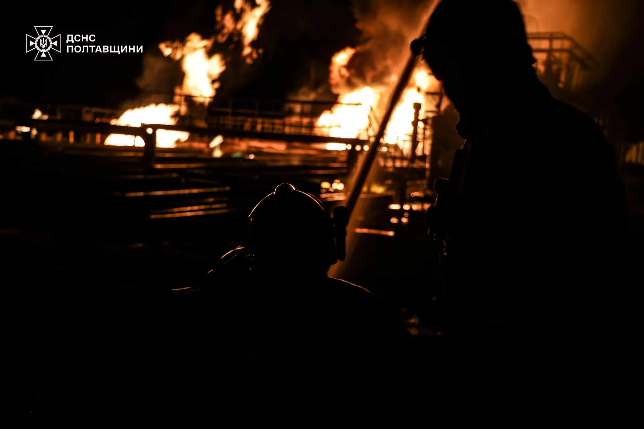 На Полтавщині рятувальники загасили пожежі після російських обстрілів