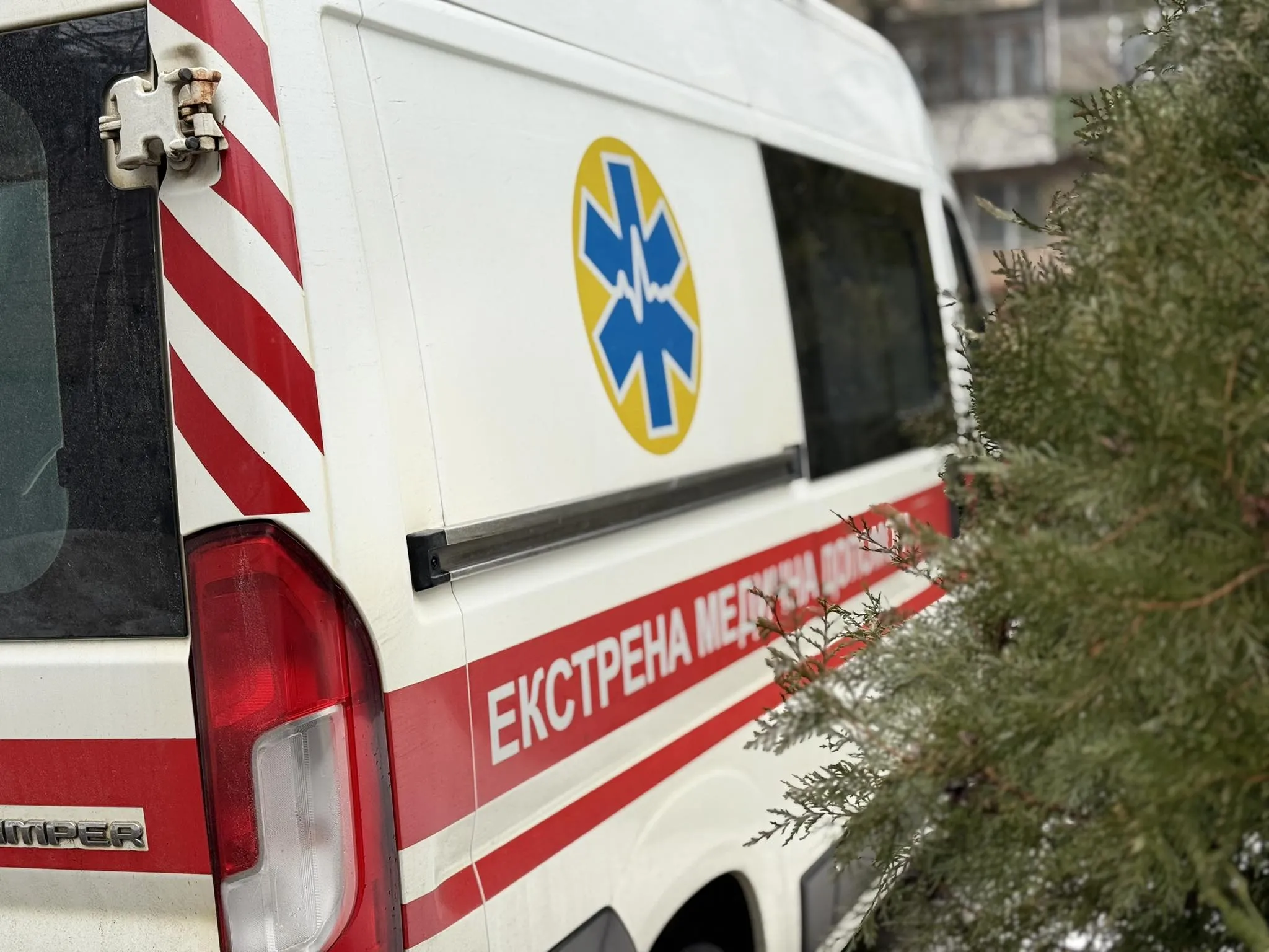 У Розсошенцях жінка випала з дев’ятого поверху