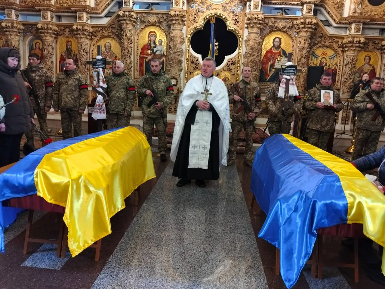 У Полтаві попрощалися з двома полеглими захисниками