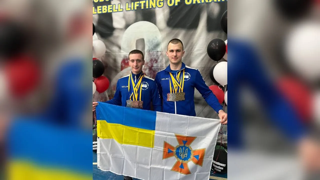 Рятувальники з Полтавщини здобули нагороди на Чемпіонаті України з гирьового спорту