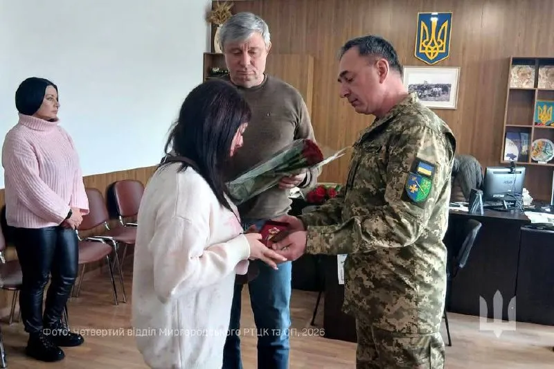 На Миргородщині родинам загиблих воїнів передали державні нагороди