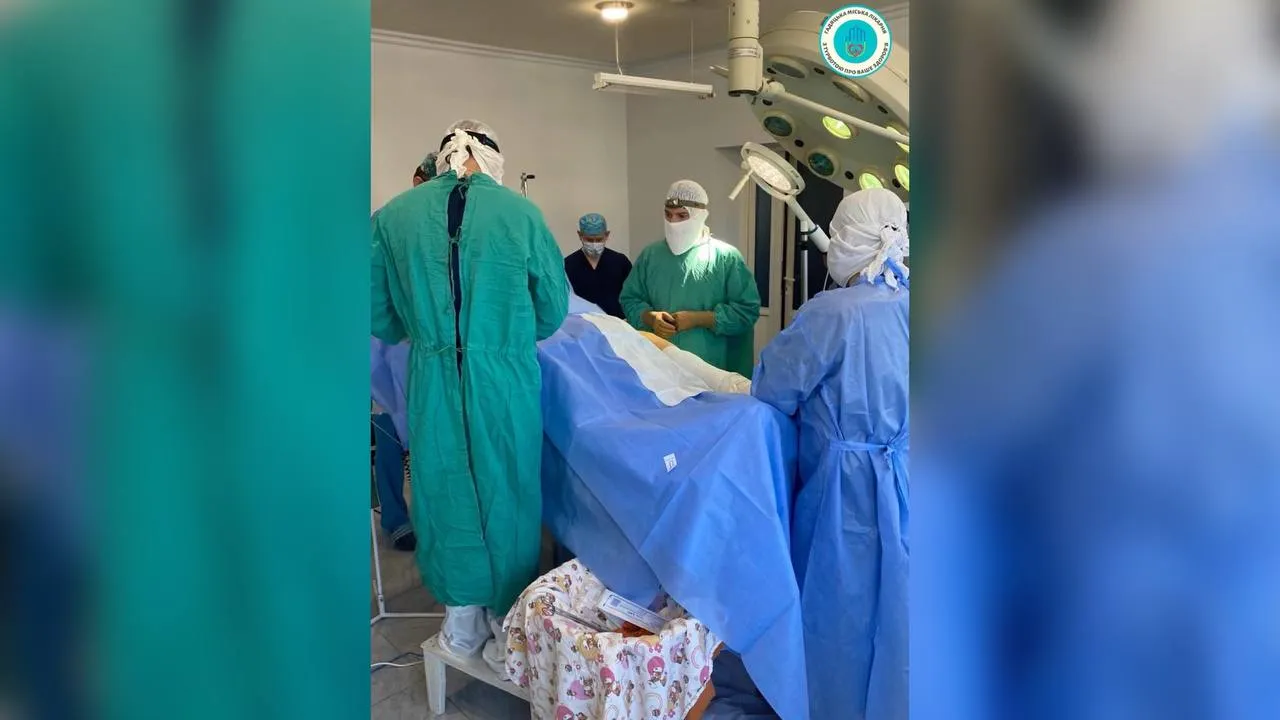 На Полтавщині вперше провели ендопротезування кульшового суглоба