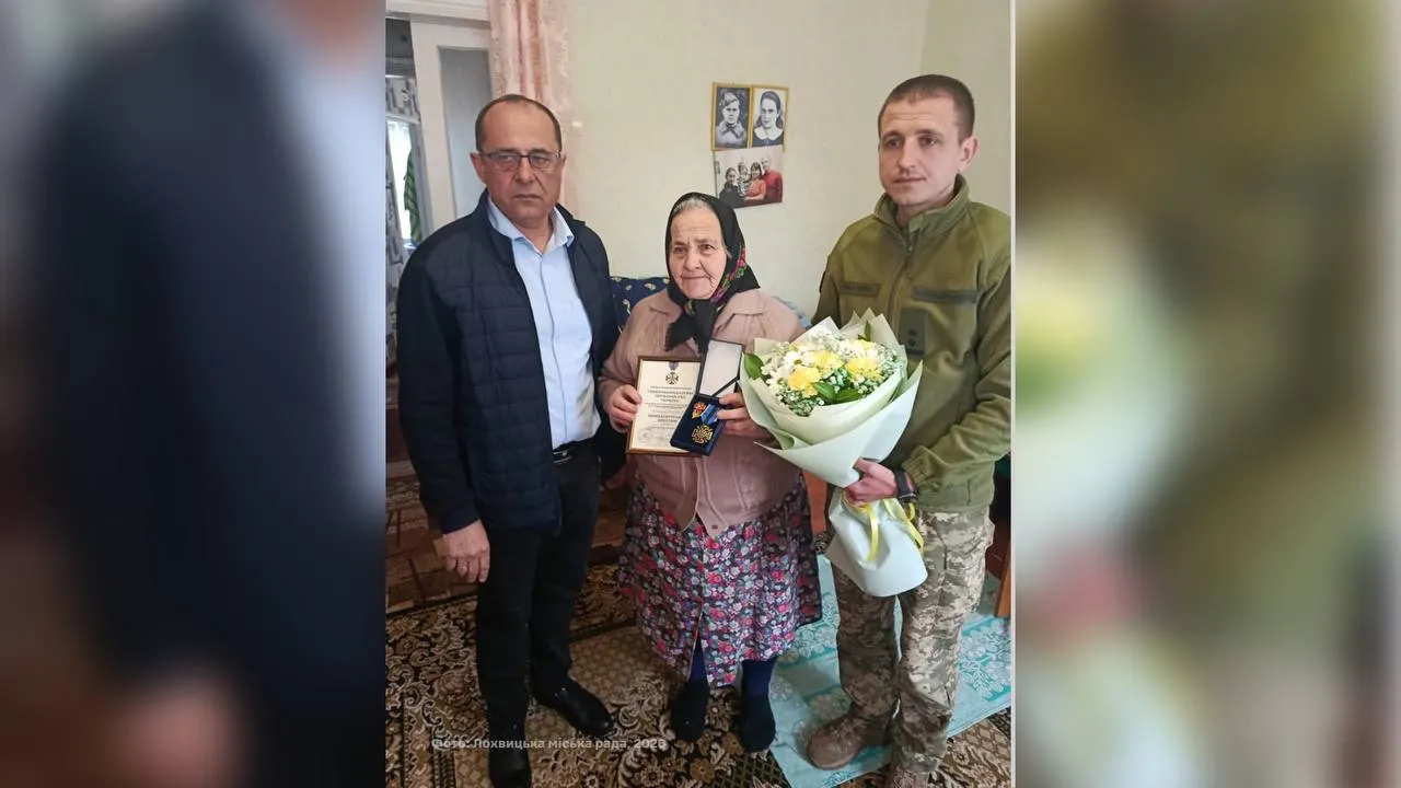 На Полтавщині матері загиблого воїна передали державні нагороди