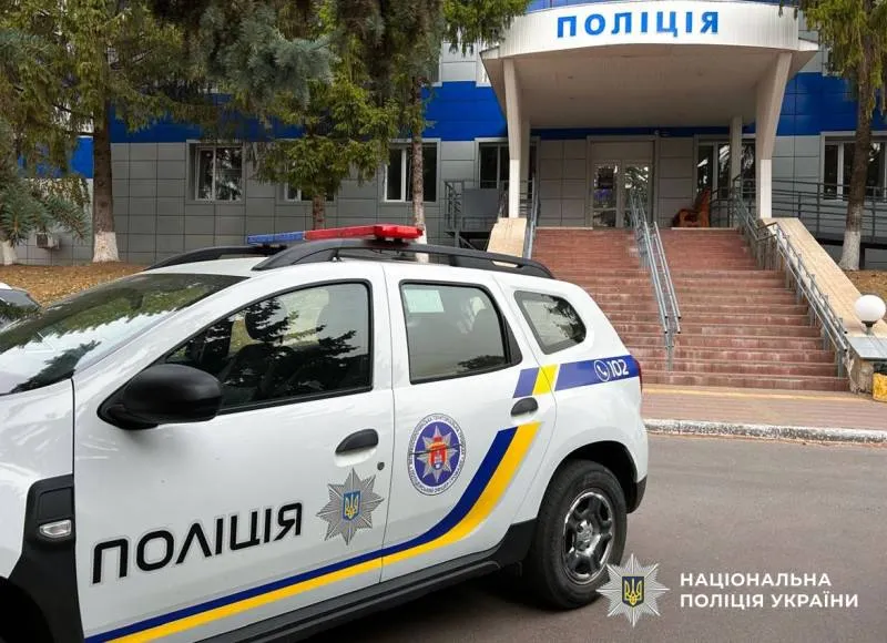 У Миргороді поліцейські допомогли літній жінці повернутися додому
