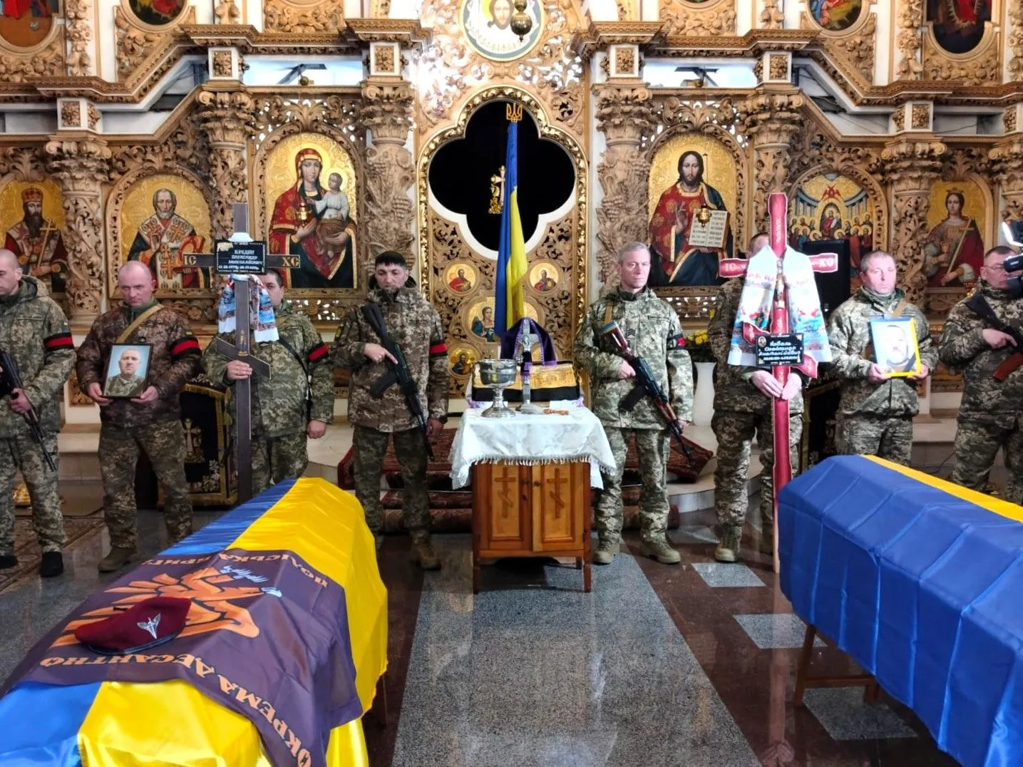 У Полтаві попрощалися з двома полеглими воїнами