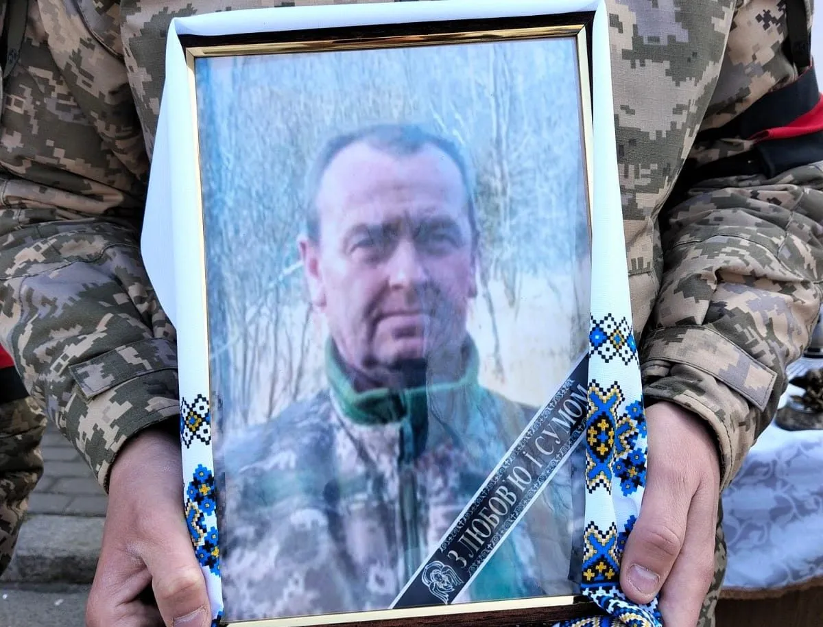 Полтавська громада попрощалася з полеглим воїном