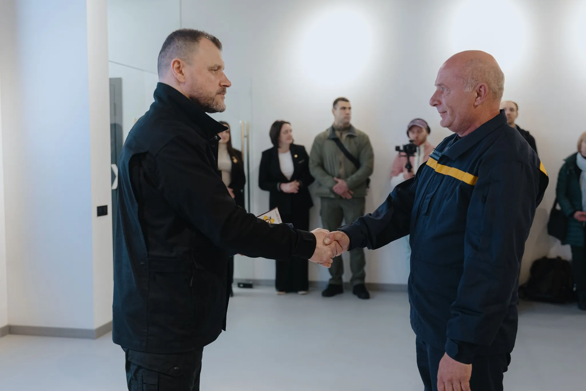 Міністр МВС відзначив рятувальника з Полтавської області