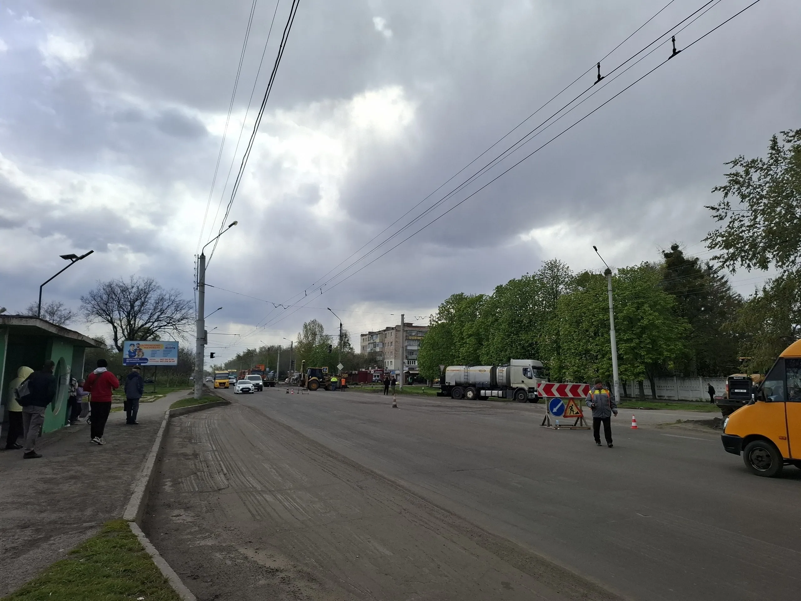 Під Полтавою через ремонт дороги ускладнений рух