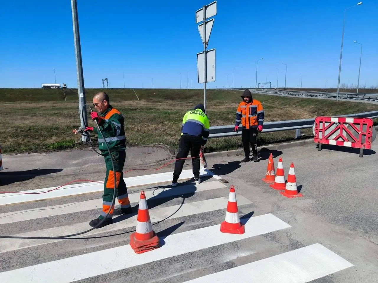 На Полтавщині почали оновлювати дорожню розмітку