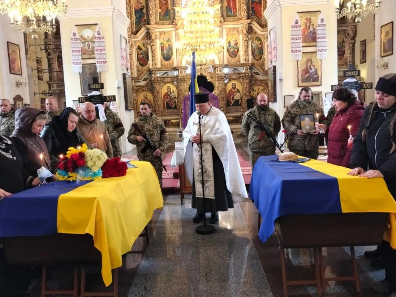 Полтава попрощалася з двома загиблими захисниками