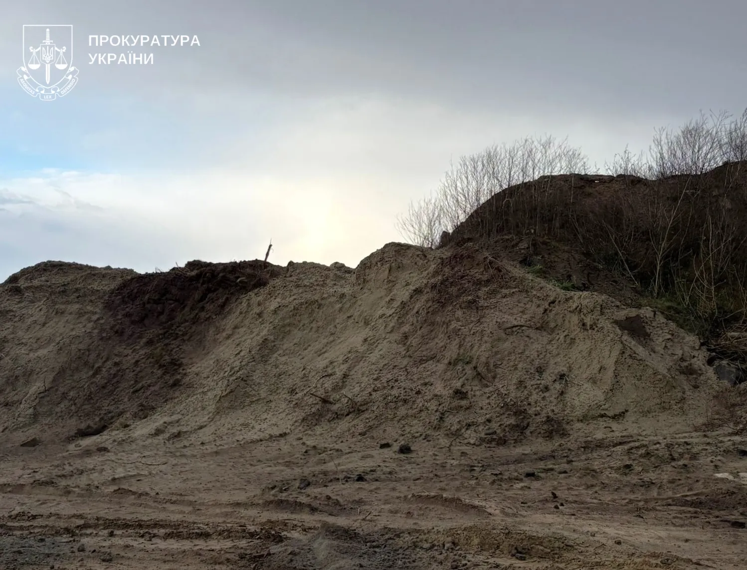 У Полтавському районі незаконно добували пісок