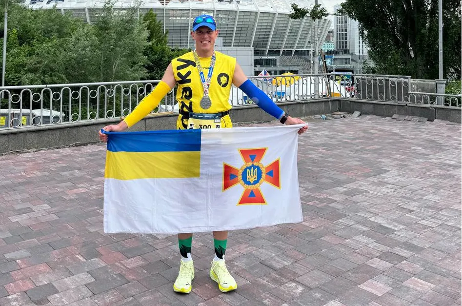 Рятувальник з Полтавщини подолав марафонську дистанцію на благодійному забігу