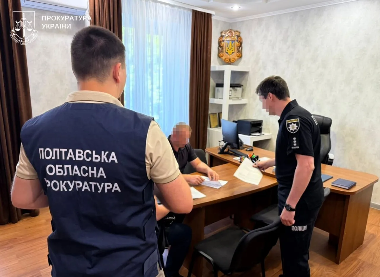 Майже 2 мільйони гривень шкоди: на Полтавщині лісничий залучив п’ятьох людей до незаконної порубки дерев