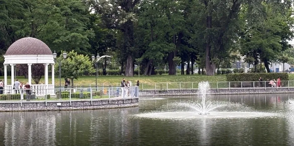У кременчуцькому Міському саду встановили нові фонтани
