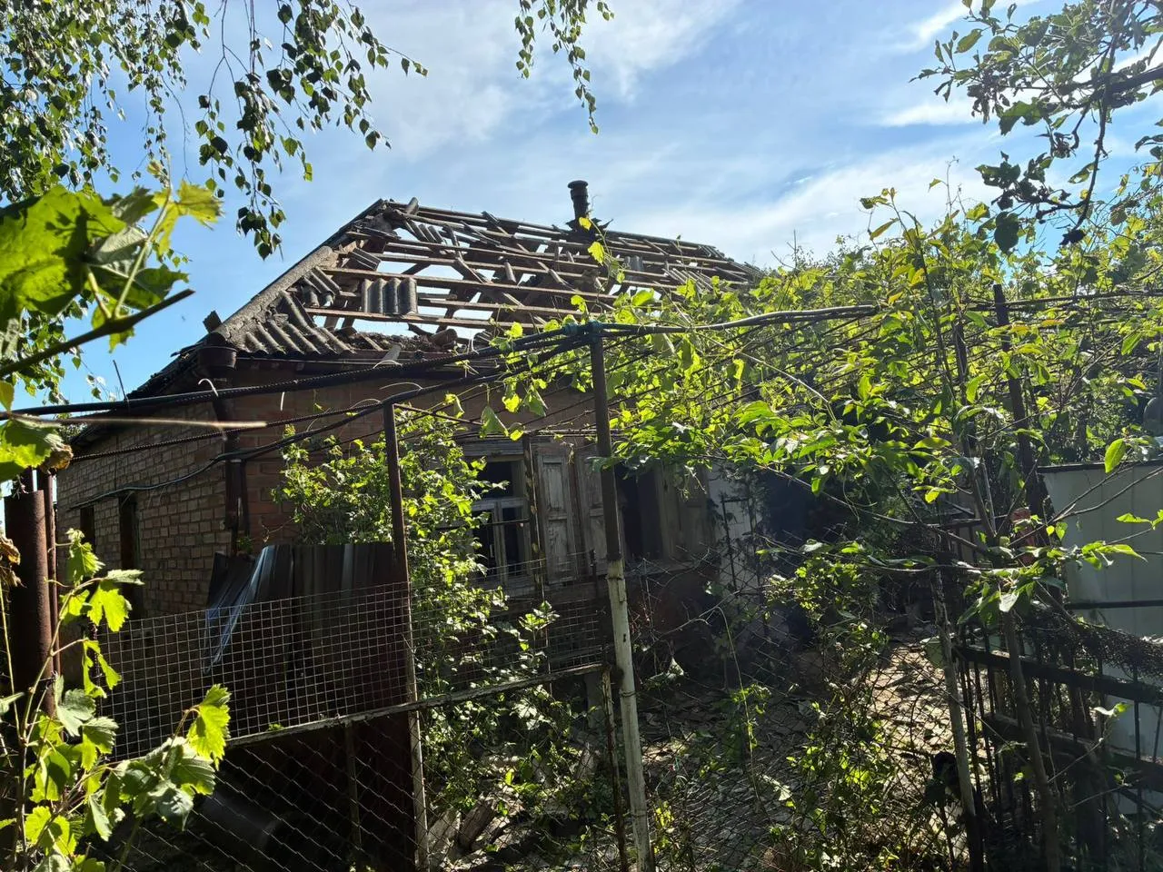 Російський обстріл пошкодив чотири будинки в Полтавській громаді