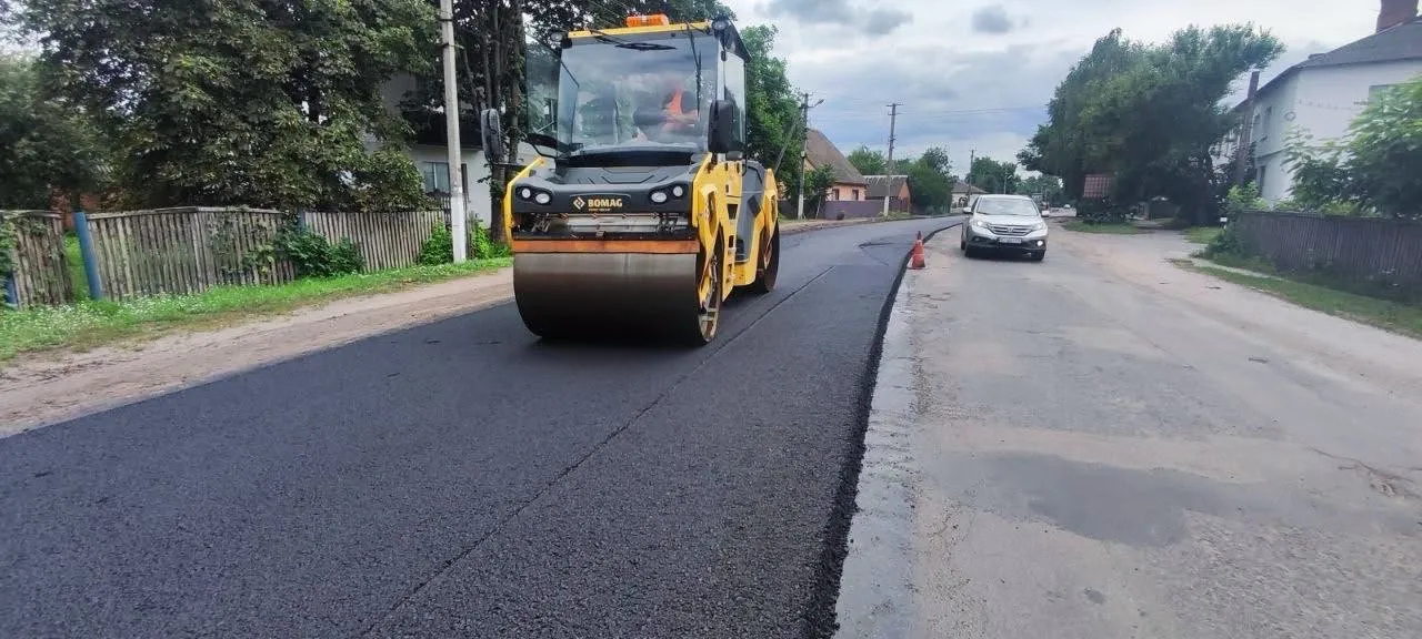 У Котельві почали ремонт дороги національного значення