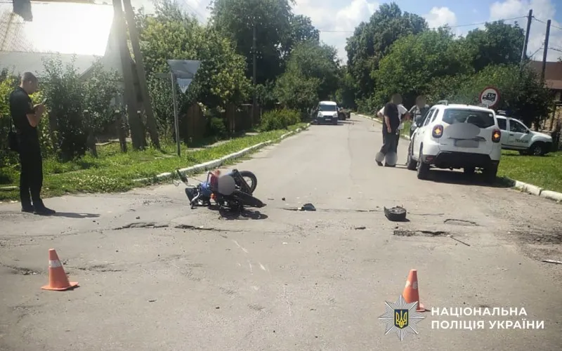 У Полтавському районі сталася ДТП, в якій поранений неповнолітній мотоцикліст