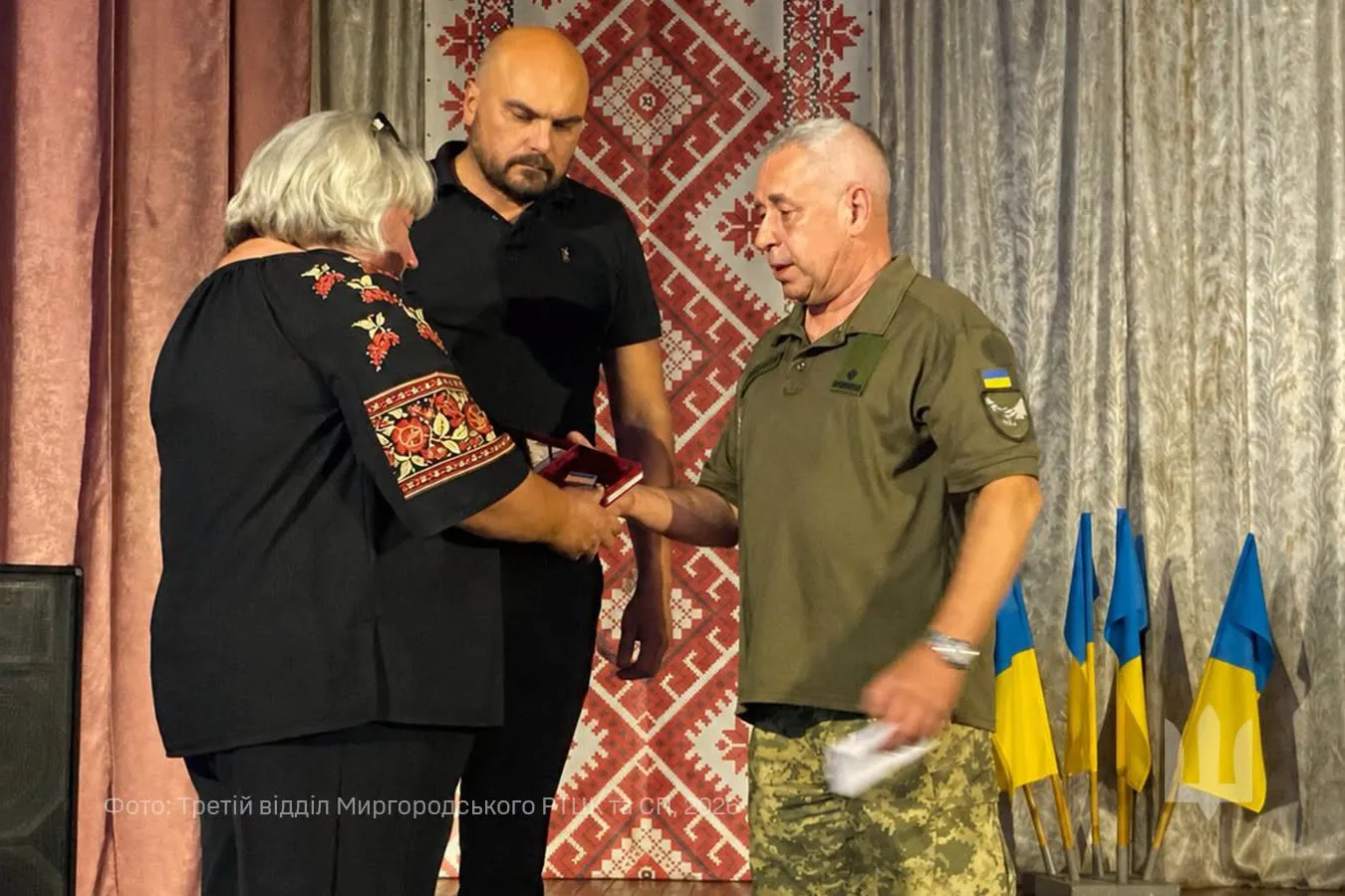Рідним полеглих воїнів з Полтавщини передали їхні нагороди