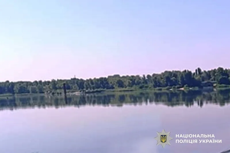 З Дніпра на Полтавщині дістали тіло чоловіка