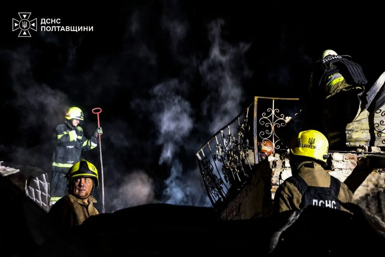 Рятувальники показали наслідки російської атаки по Полтавському району