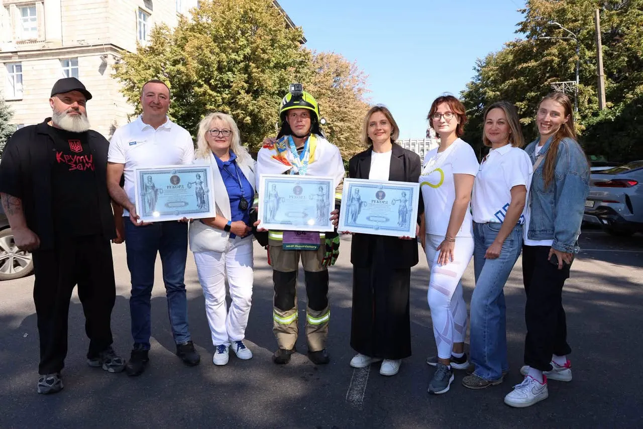 Полтавський рятувальник подолав марафонську дистанцію у повному спорядженні та встановив рекорд України