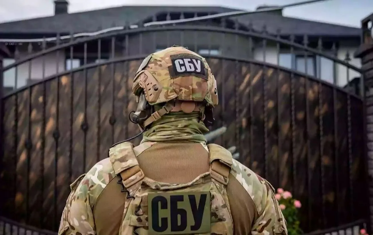 На Полтавщині затримали чоловіка, який намагався продати гранати й набої, вивезені з районів ведення бойових дій