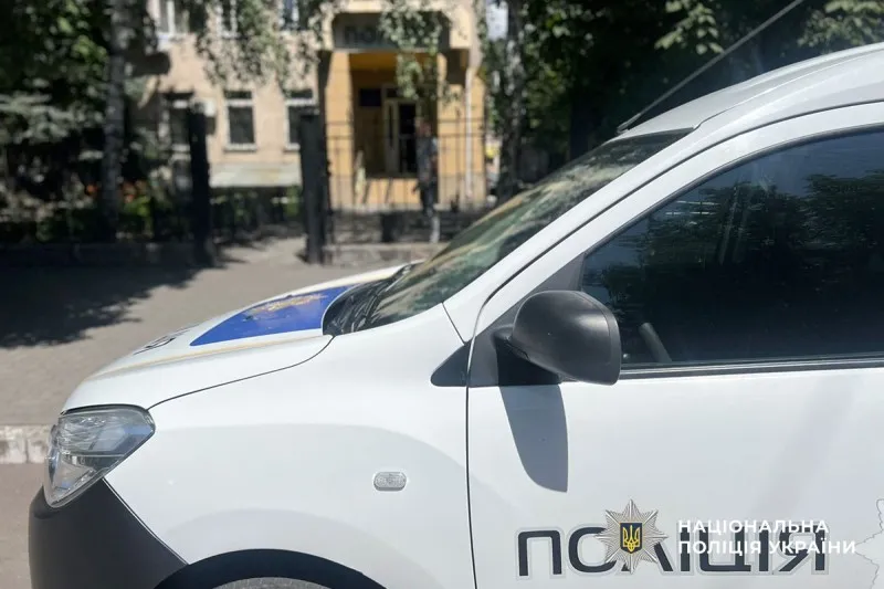 У Кременчуці чоловік вдарив ножем місцевого жителя