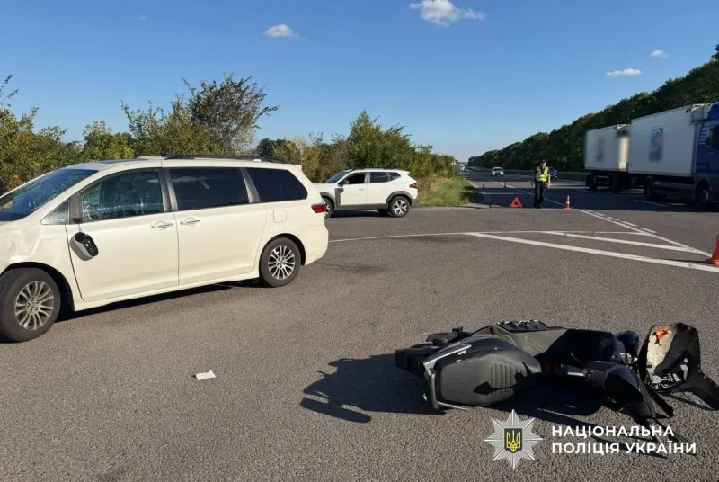 На Полтавщині дві неповнолітні дівчини на скутері потрапили в ДТП