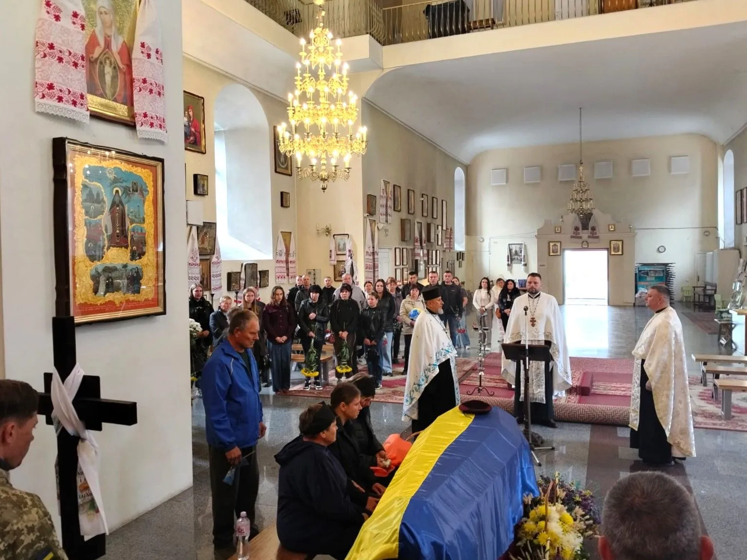 У Полтаві попрощалися з полеглим захисником